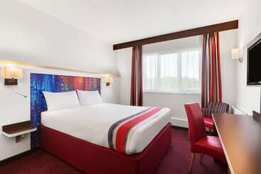 هتل Ramada Milton Keynes