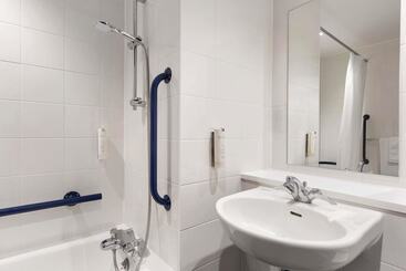 هتل Ramada Milton Keynes