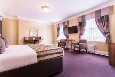 Royal Station Hotel  Part Of The Cairn Collection