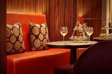 هتل Sheraton Grand London Park Lane