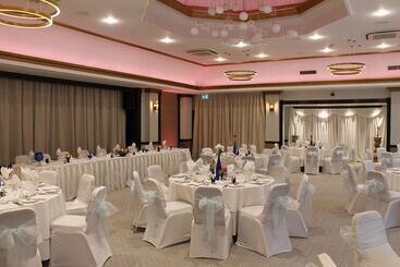 Swindon Blunsdon House Hotel, Bw Premier Collection