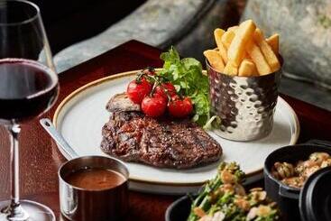 هتل The Clermont London, Charing Cross