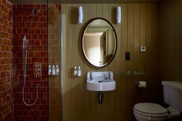 هتل The George In Rye