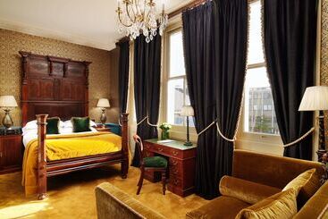 The Gore London   Starhotels Collezione
