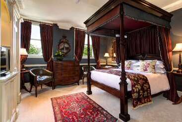 The Gore London   Starhotels Collezione