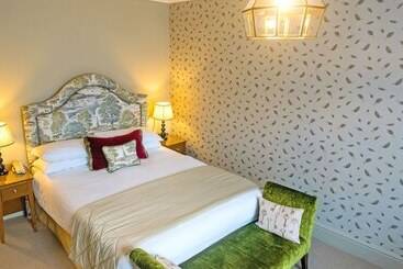 هتل The Maids Head