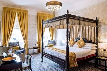 هتل The Maids Head