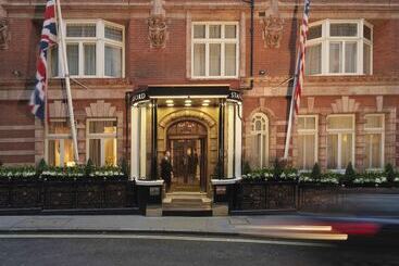 هتل The Stafford  London