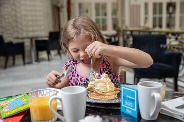هتل The Waldorf Hilton London
