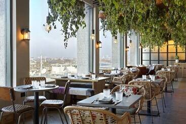 Treehouse Hotel London
