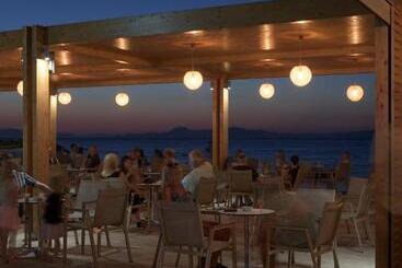Avra Beach Resort