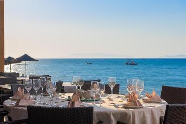 Avra Beach Resort