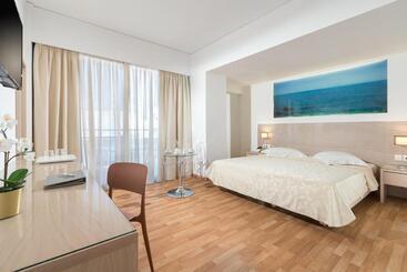 Alexandra Hotel&apartments