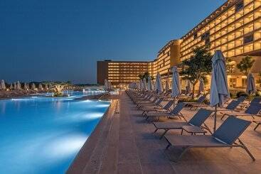 هتل Amada Colossos Resort