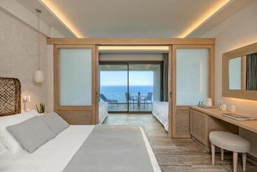 هتل Amada Colossos Resort
