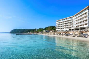 هتل Ammon Zeus Luxury Beach