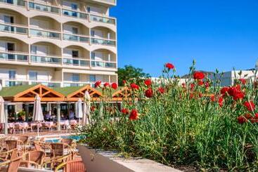 هتل Apollo Beach