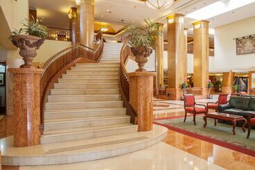 هتل Barcelo Guatemala City