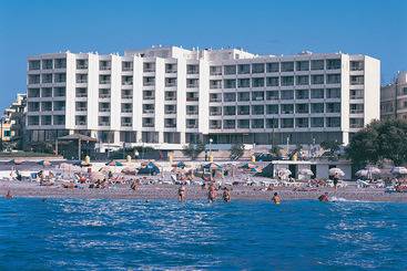 Отель Blue Sky City Beach