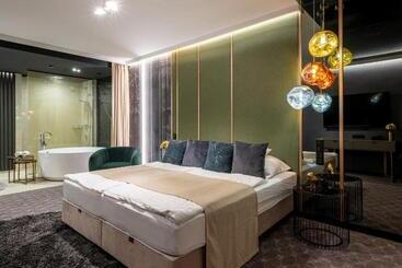 هتل Bodrog Wellness & Elix Spa