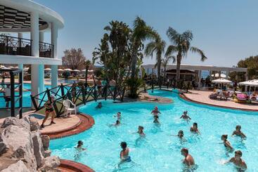 هتل Calypso Beach
