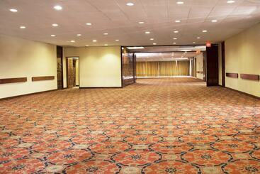 Conquistador Hotel & Conference Center