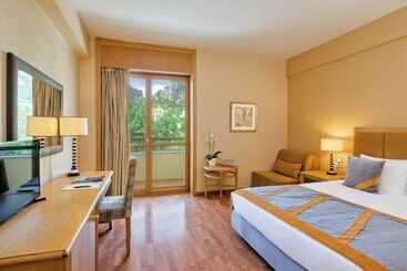 هتل Divani Meteora