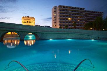 ホテル Esperos Palace Resort & Spa
