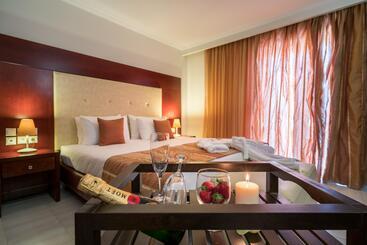 هتل Galaxy Beach Resort Bw Premier Collection