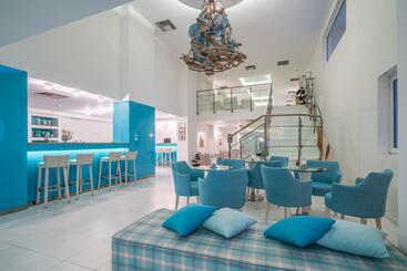 هتل Galaxy Beach Resort Bw Premier Collection