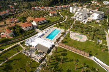 هتل Kassandra Palace Seaside Resort