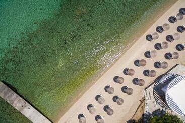 هتل Kassandra Palace Seaside Resort