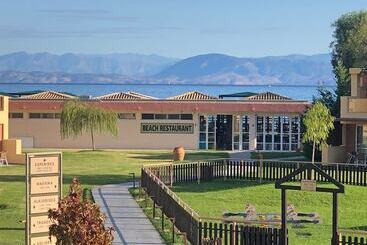 هتل Messonghi Beach Holiday Resort
