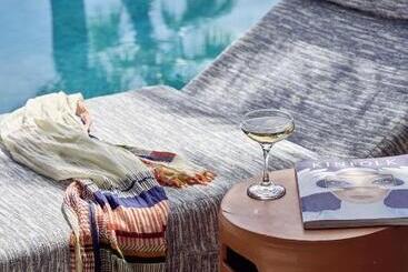 Mykonos Theoxenia, A Member Of Design Hotels