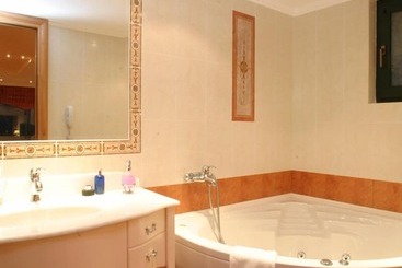 Nefeli Hotel Alimos