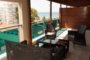 Nefeli Hotel Alimos