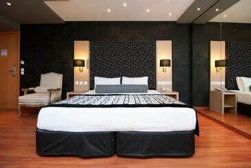 Nefeli Hotel Alimos