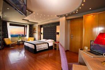 Nefeli Hotel Alimos