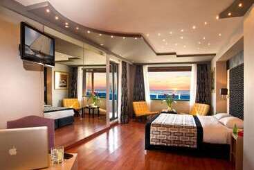 Nefeli Hotel Alimos