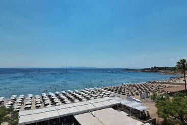 هتل Parthenis Riviera