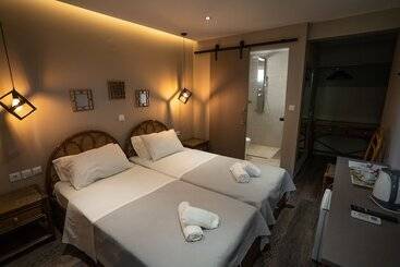 هتل Parthenis Riviera
