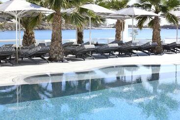 هتل Petinos Beach