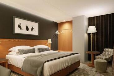 President Hotel Athens