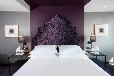 President Hotel Athens