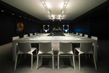 President Hotel Athens