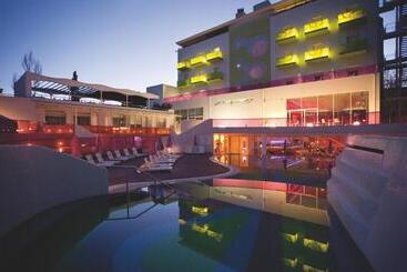 هتل Semiramis