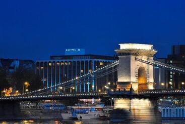 هتل Sofitel Budapest