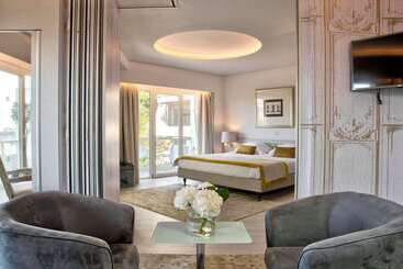 هتل St George Lycabettus Lifestyle