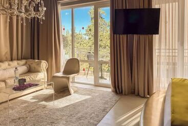 هتل St George Lycabettus Lifestyle