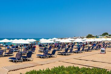 هتل Themis Beach